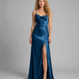 Aurora – satynowa sukienka maxi z eleganckim rozcięciem
