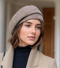 Beret damski o klasycznym fasonie