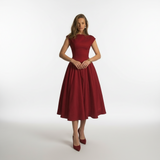 Sukienka maxi rozkloszowana z eleganckim krojem dla kobiet