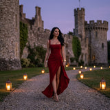 Sukienka maxi z rozcięciem na udzie