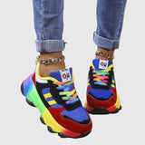 Kolorowe sneakersy z kontrastowymi detalami dla kobiet