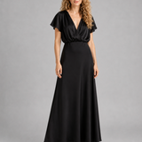 Celeste – satynowa sukienka maxi z eleganckim dekoltem kopertowym