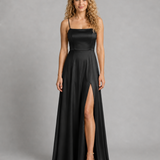 Elena – satynowa sukienka maxi z eleganckim kwadratowym dekoltem