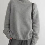 Sweter damski z eleganckim kołnierzem